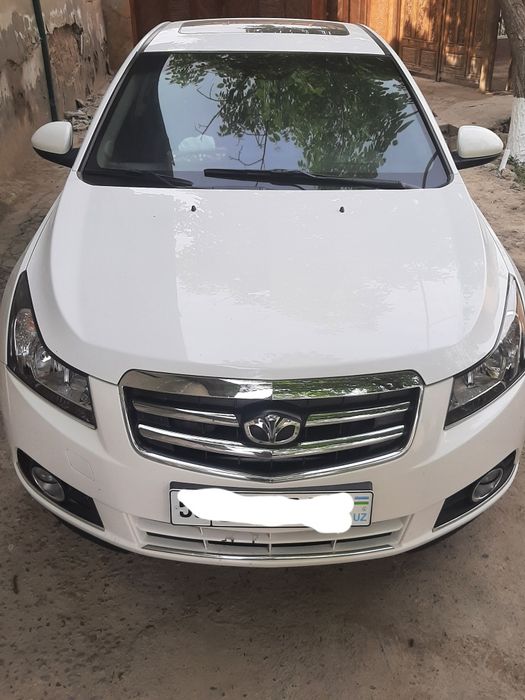 Daewoo Cruze сотилади