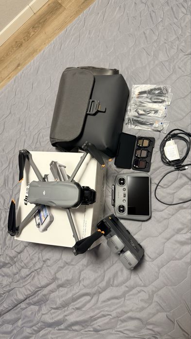 Квадрокоптер DJI Air 3S Fly More Combo (DJI RC 2)