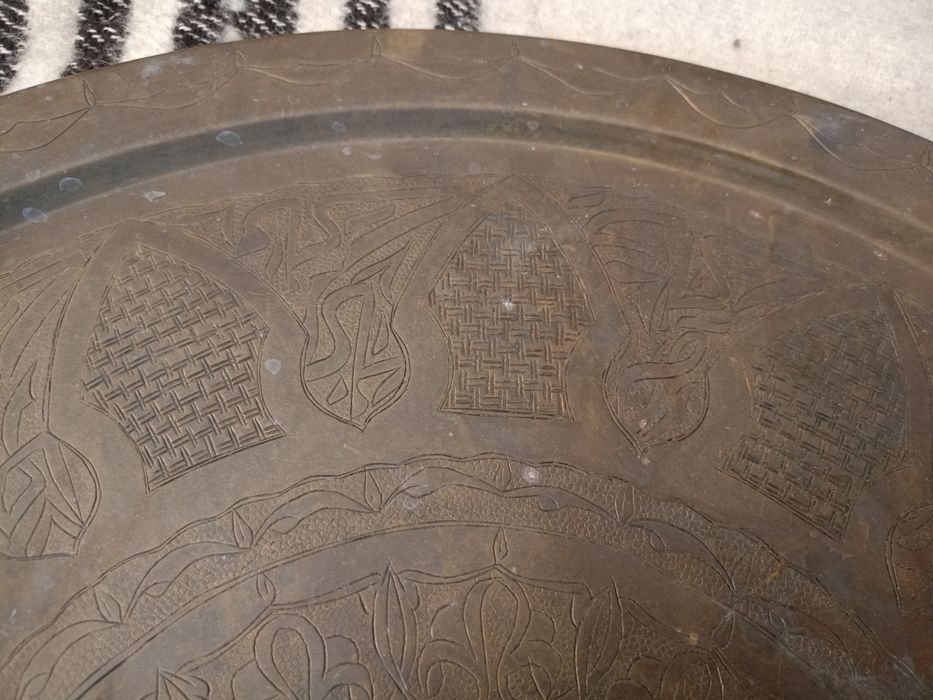 Табла , поднос от бронз