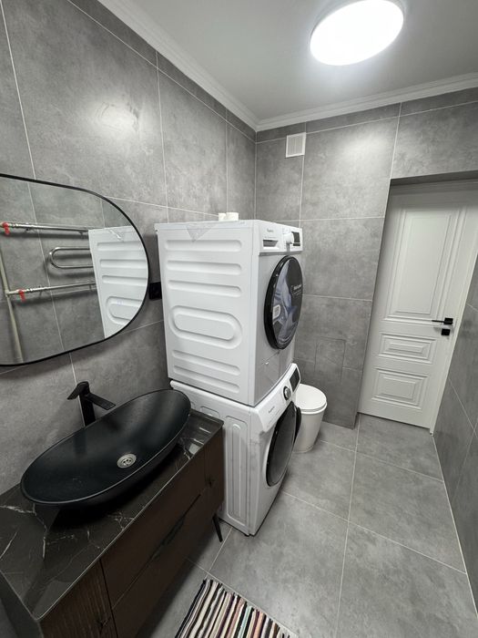 Продам 4 комнатную квартиру
