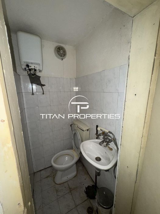 Дава се под наем Магазин в Бургас, Възраждане - 35 кв.м за 127.5 € - Снимка #3