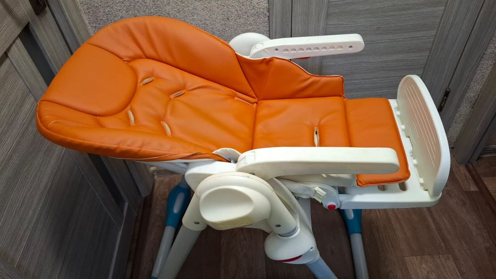 Стульчик для кормления Сhicco Polly 2 в 1