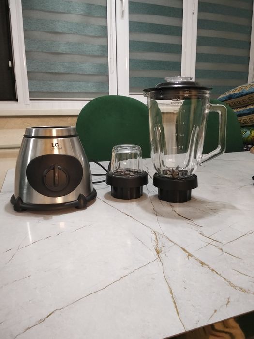 Блендер LG новый