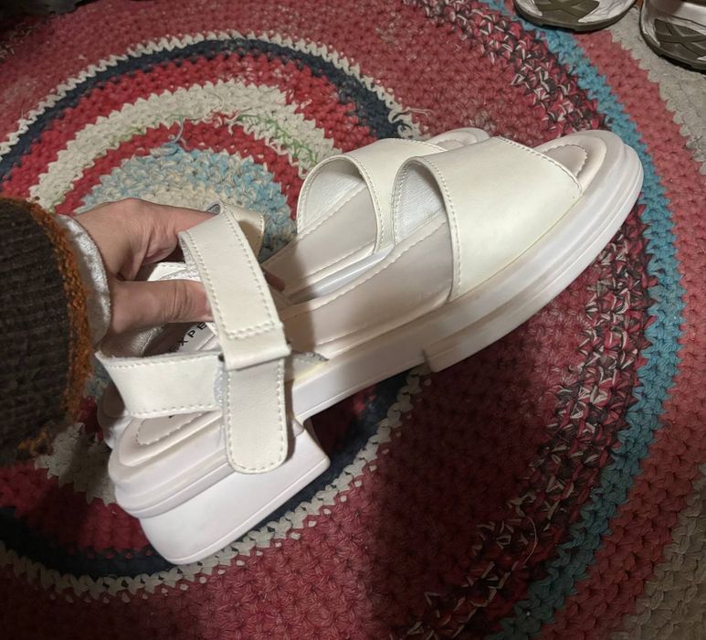 Босоножки летние женские