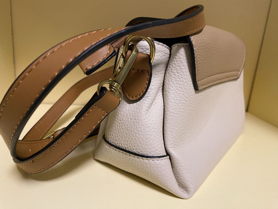 Малки нови чанти  с дълга дръжка