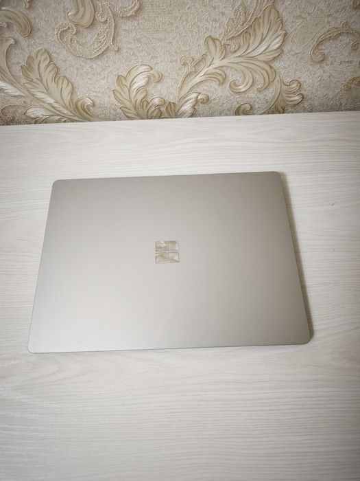 Microsoft Surface Laptop 4