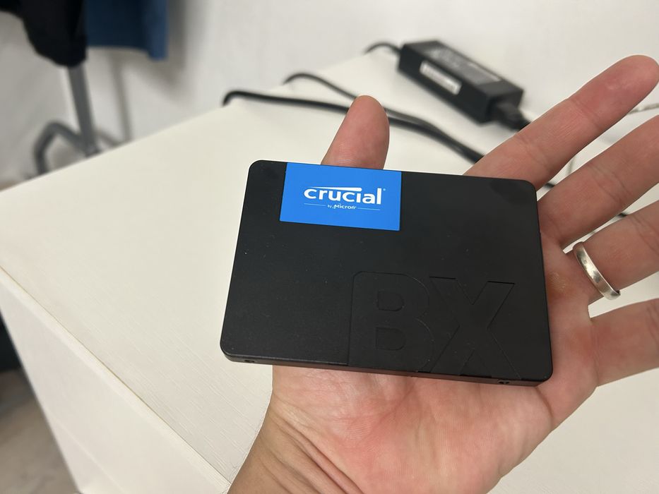 Продам SSD 500 GB Crucial