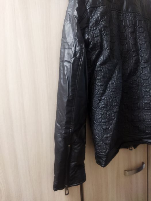 Куртка мужская продам