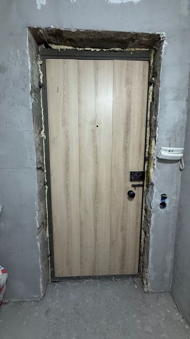 Дверь входная металлическая