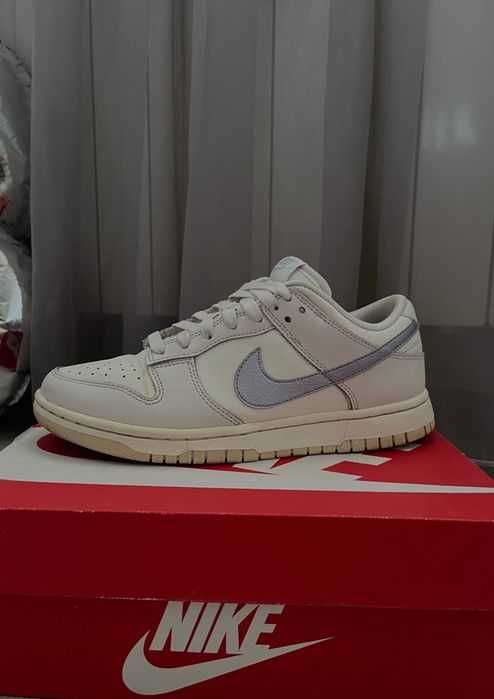 Nike Dunk Low Обувки