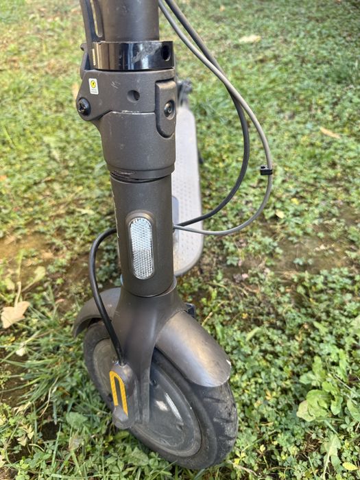Trotineta electrica Xiaomi Mi 1S, putere motor 250 W, autonomie 30 Km, viteza maxima 25 Km/h, Negru