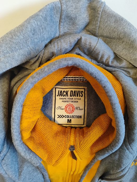 Анураци - два модела