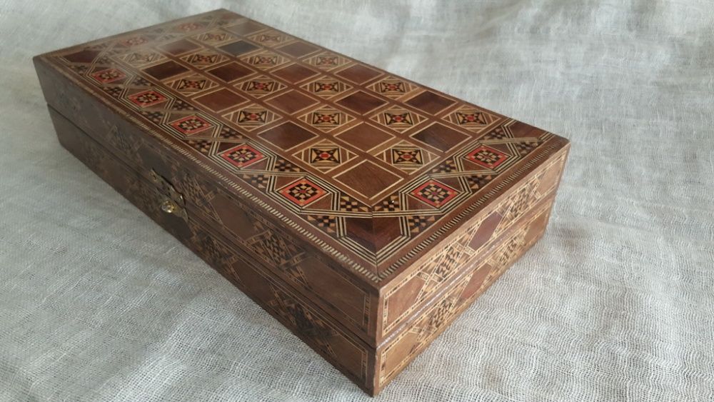 Шахматна кутия+табла -Изящна интарзия