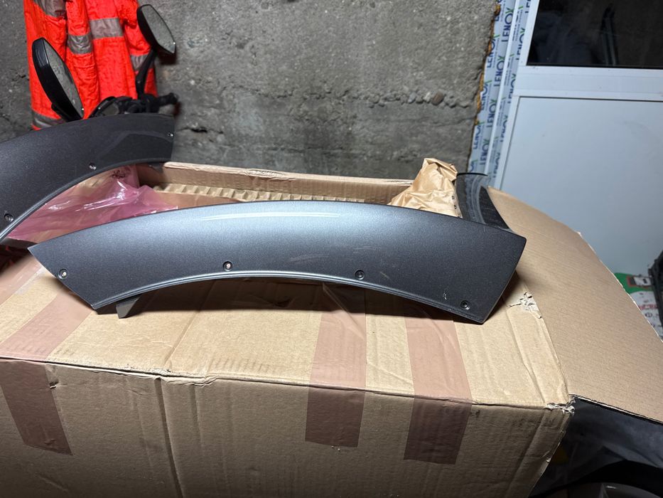 Декоративна лайсна за брония на Мерцедес CLA w118