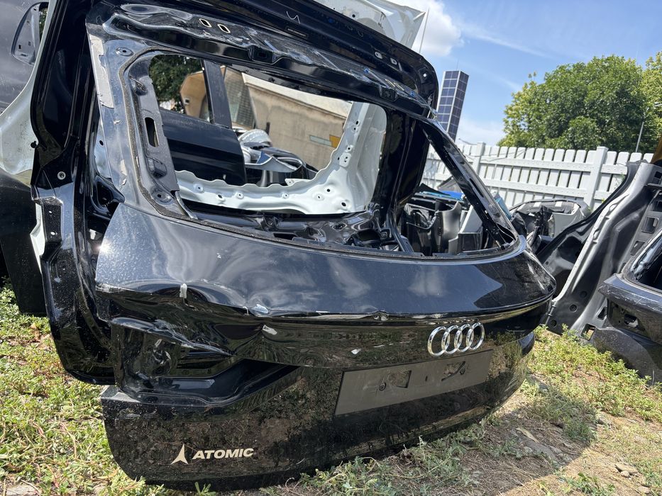 Капак Задна врата Багажник Ауди/Audi Q3