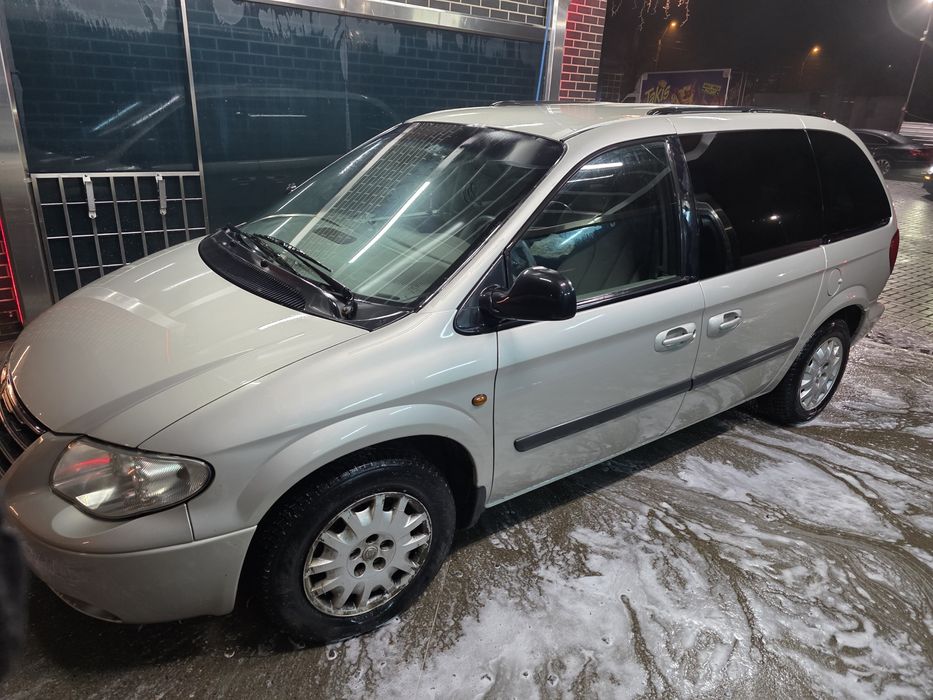 Chrysler voyager 7 locuri