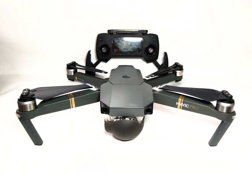 DJI Mavic pro квадрокоптер