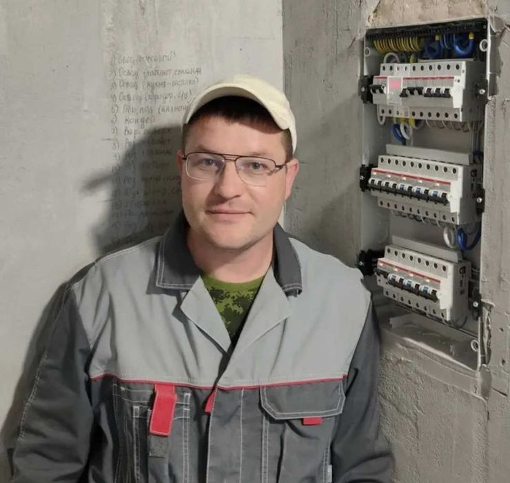 Электрик недорого. Частный электрик