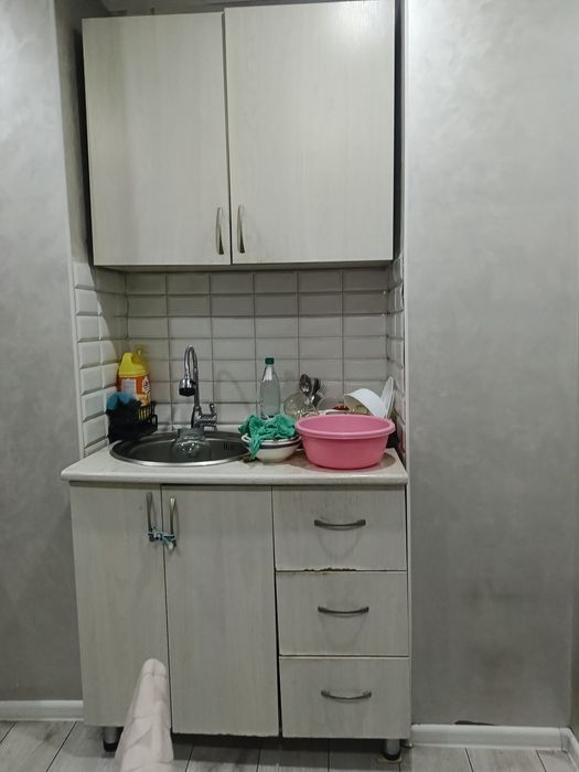 Кухоннные шкафы срочно продается
