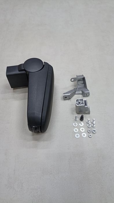 Golf 4 подлокотник гольф4