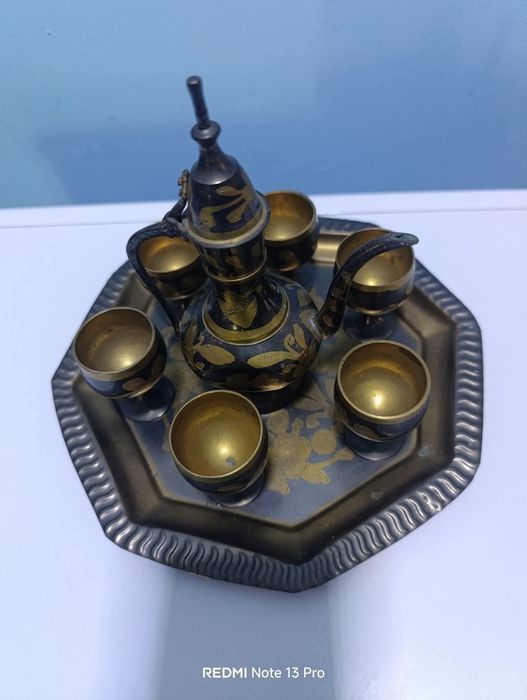 Малък Ибрик с чашки