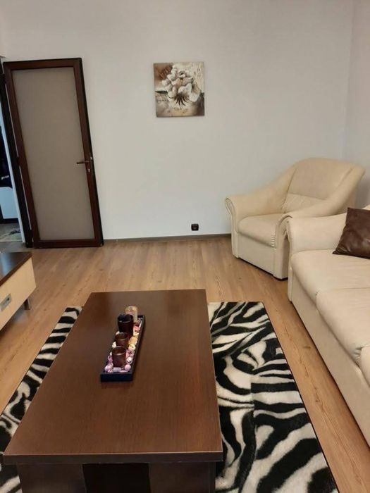 Apartament decomandat cu 2 camere și garaj  inclus in pret
