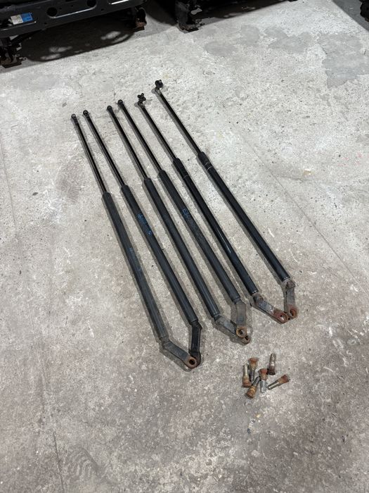 Амортизаторы багажника (Универсал) BMW e34