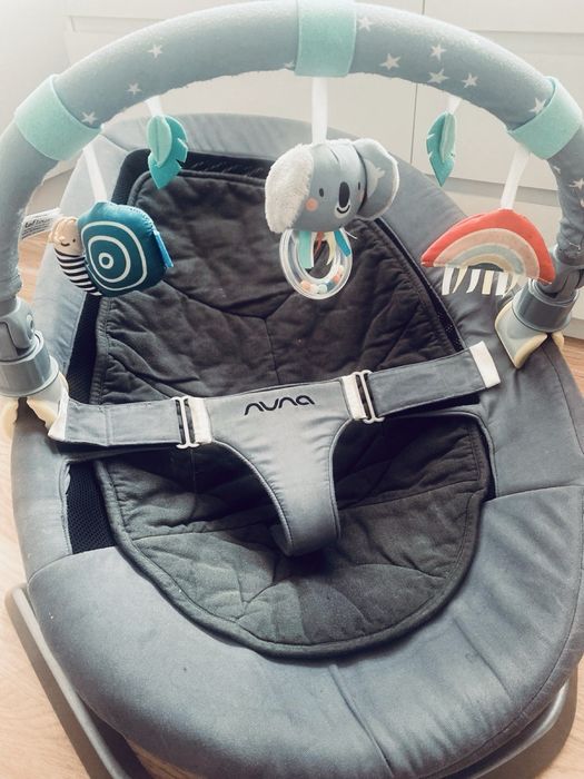 Sezlong balansoar bebelusi ergonomic, potrivit de la nastere si testat pana la 60 kg, NUNA – Leaf Twilight, bumbac organic certificat