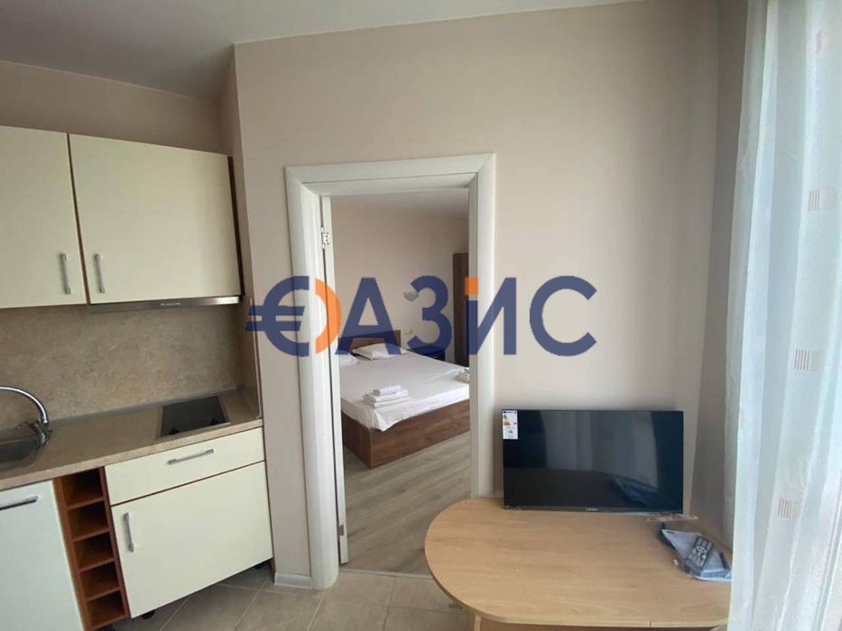 Продава се Двустаен апартамент в к.к. Слънчев бряг - 57 кв.м за 1229 €/кв.м - Снимка #4