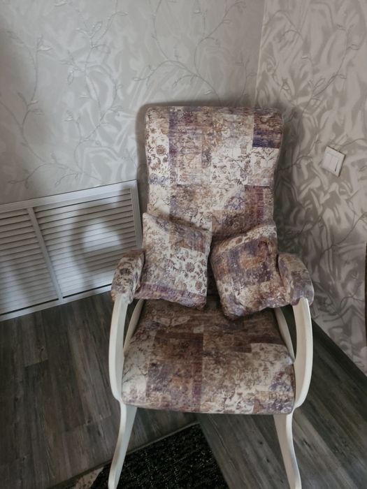 продам кресло-качалку