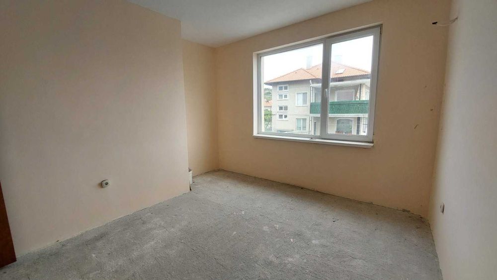Продава се Двустаен апартамент в Варна, Виница - 74 кв.м за 1622 €/кв.м - Снимка #3