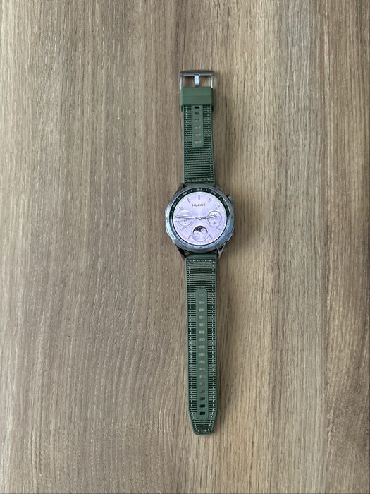 Huawei watch GT 4 green