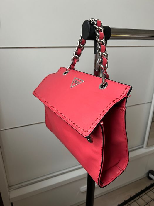 Чанта Guess тъмно розова