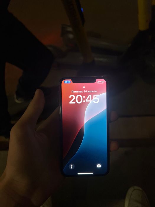 Iphone xc 64 гб акб 76