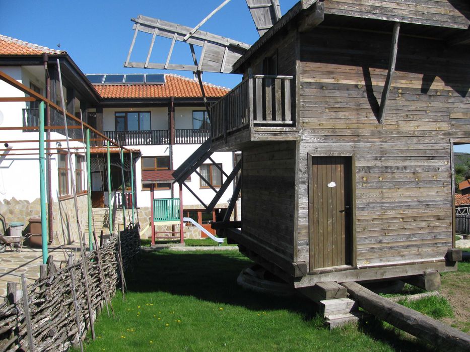 Къща за гости в с. Козичино /Еркеч/