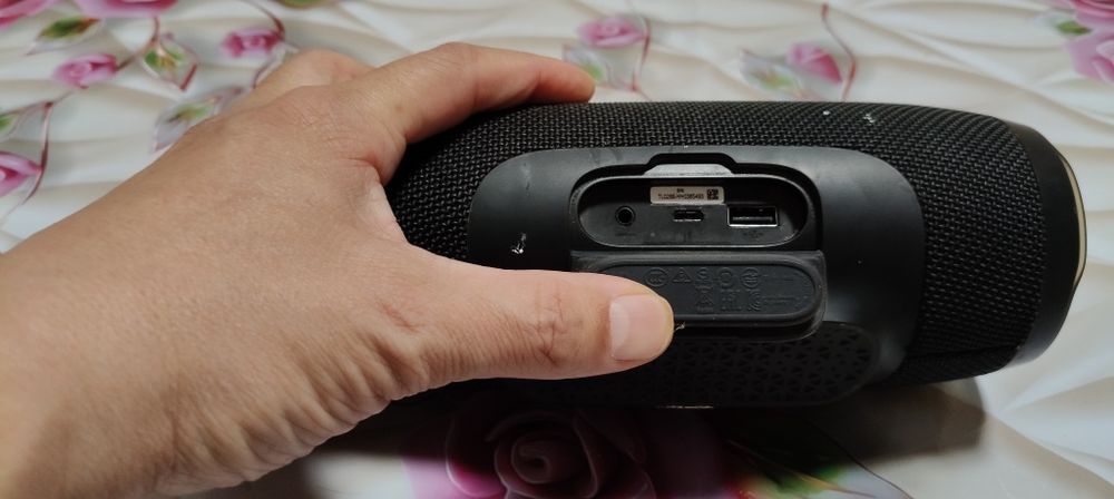 Колонка JBL charge сабвуфер