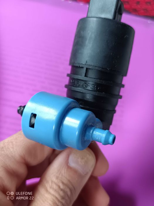 Помпа чистачки MEYLE, за Опел Зафира