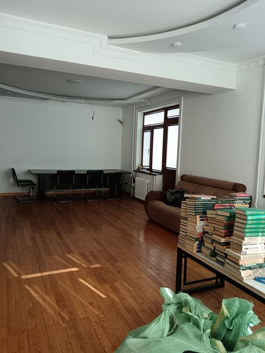 Yakkasaroy Rakatda 200 m2 ofes arendaga beriladi