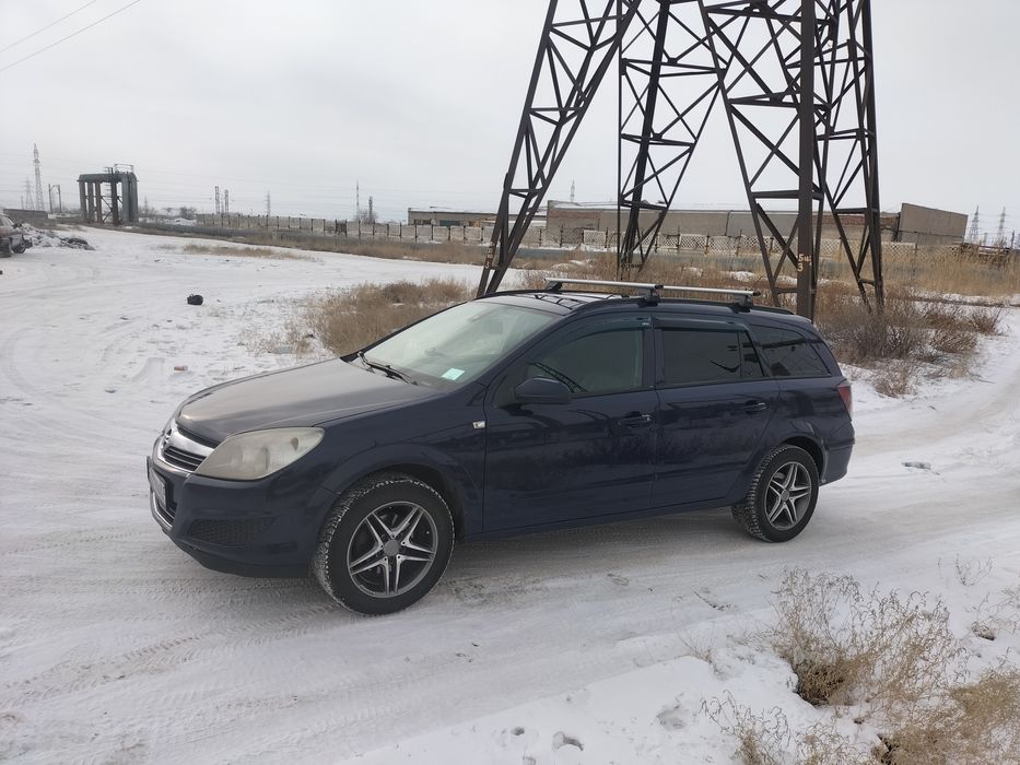 Опель астра Н 2008 год