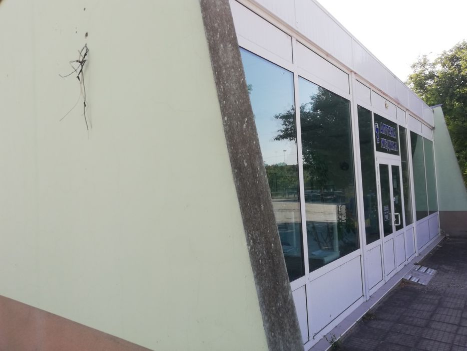 Дава се под наем Магазин в Павликени - 70 кв.м за 510 € - Снимка #2