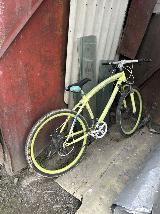 Продам 2 велика за 15000