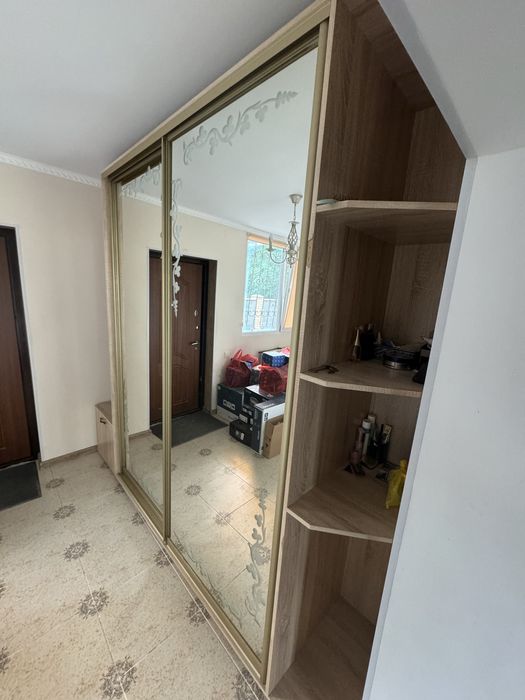 Срочно Продам шкаф купе