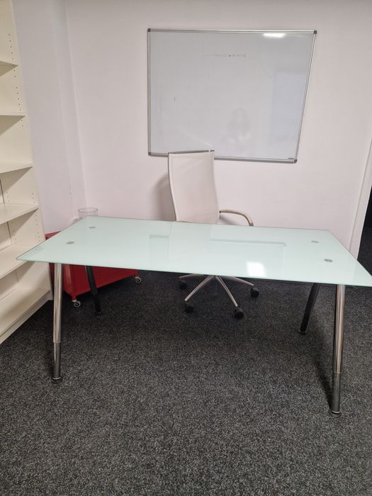 Birou sticla si inox Galant Ikea