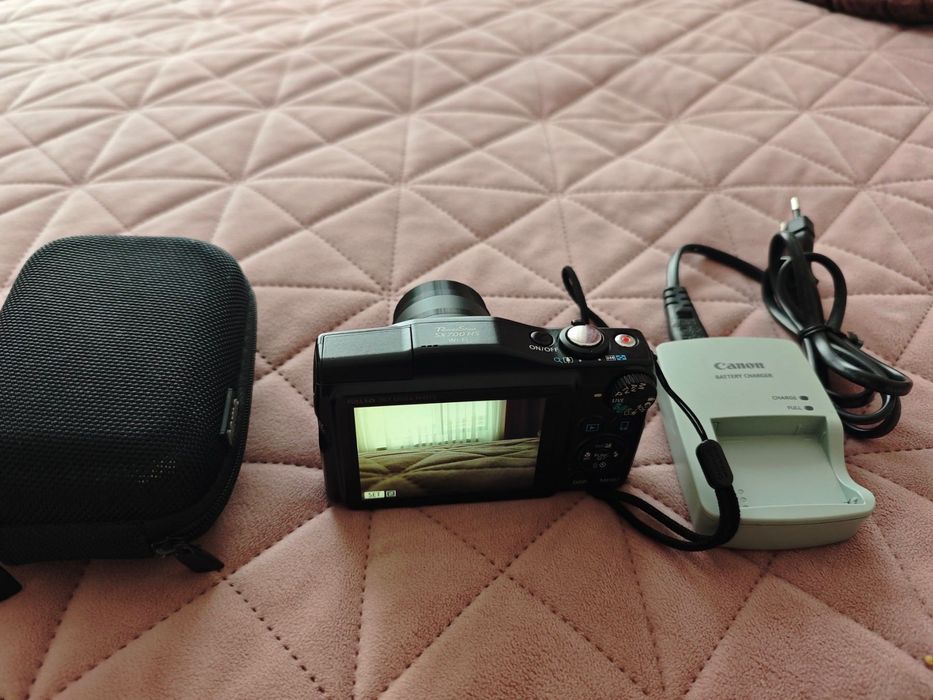 Дигитален фотоапарат Canon Powershot SX700HS Wi-Fi