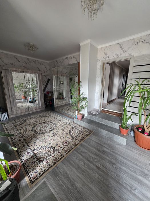 Продаётся четырёх комнатный дом