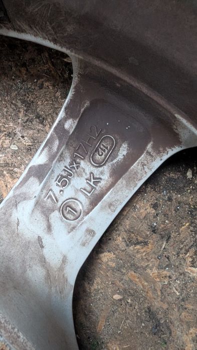 Джанти ATS 17 5×112 с зимни гуми Minerva