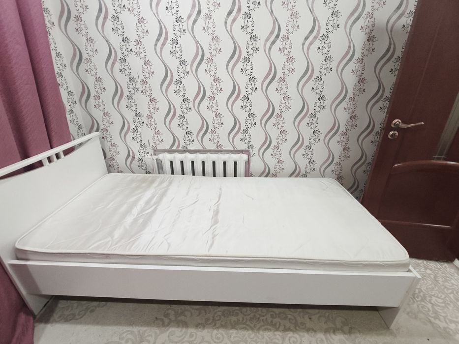 Кровать новая продам