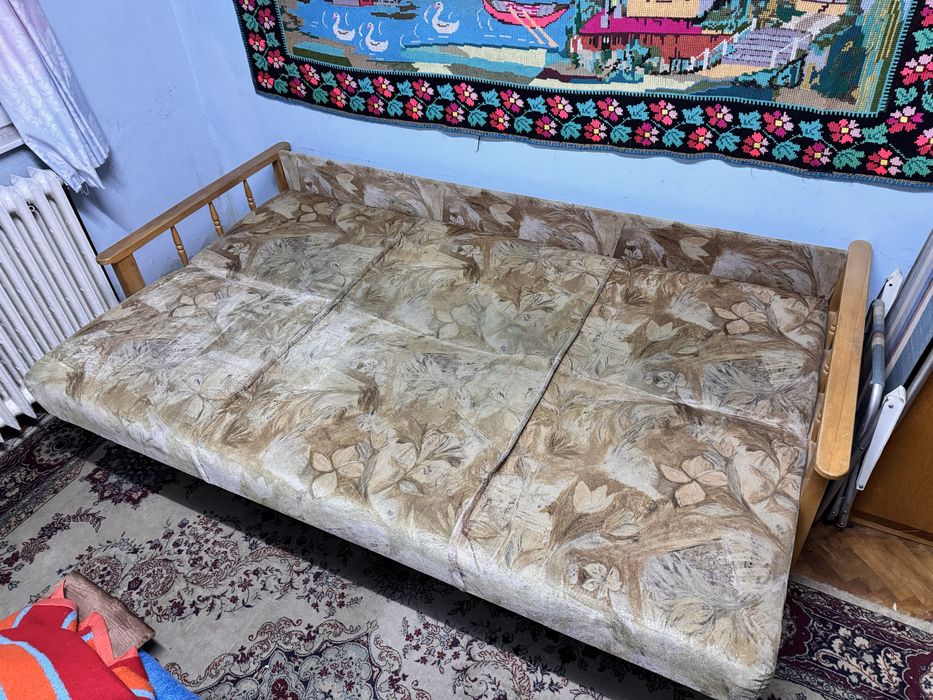 Canapea extensibila cu lada de depozitare VINTAGE