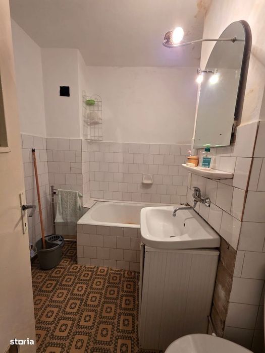 3 camere, bulevardul Roman Mușat, etaj 1, mobilat și utilat ca în poze