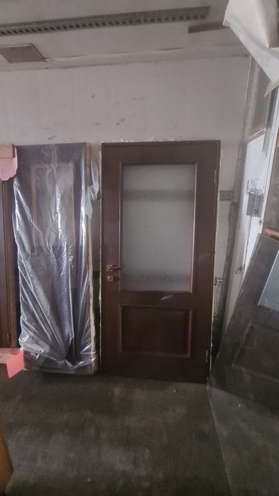 Продам двери б/у